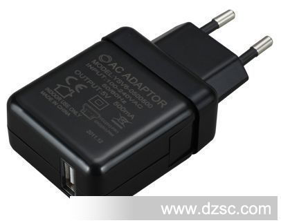 供應(yīng)5v 5w 可轉(zhuǎn)換多國插頭usb接口開關(guān)電源適配器